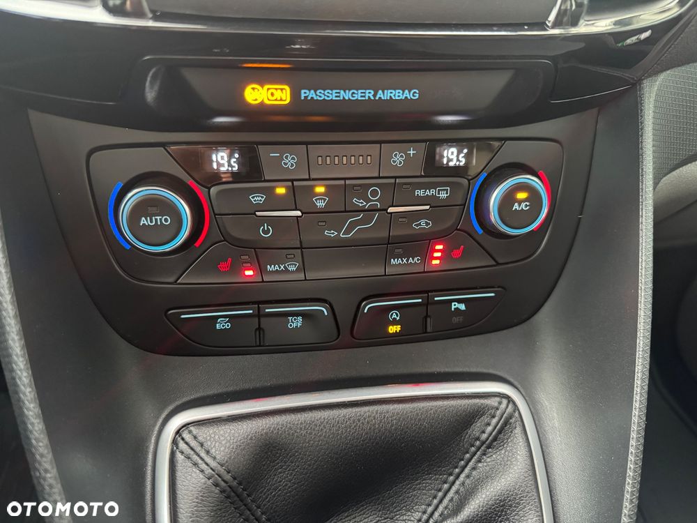 Ford Tourneo Connect 1.5 EcoBlue Titanium - 34