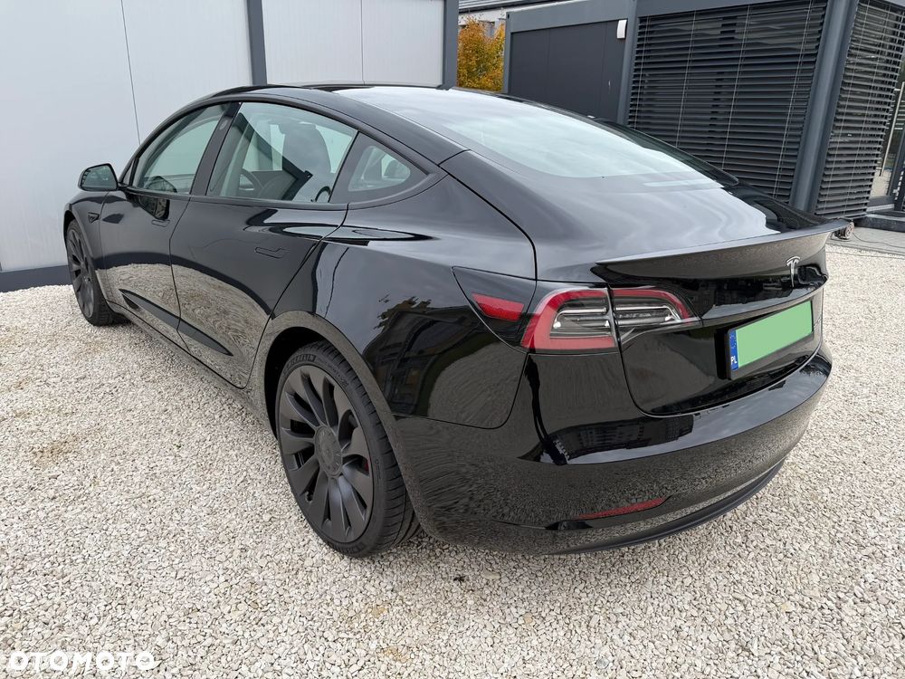 Tesla Model 3 Langstreckenbatterie Allradantrieb Dual Motor Performance - 3