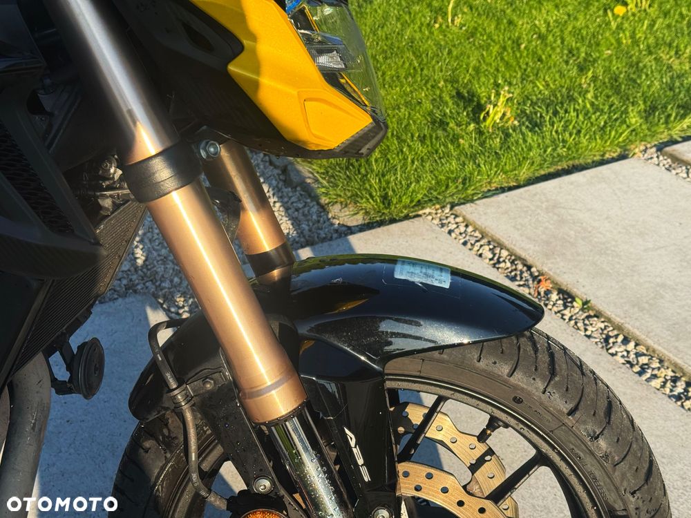 Honda CB - 15