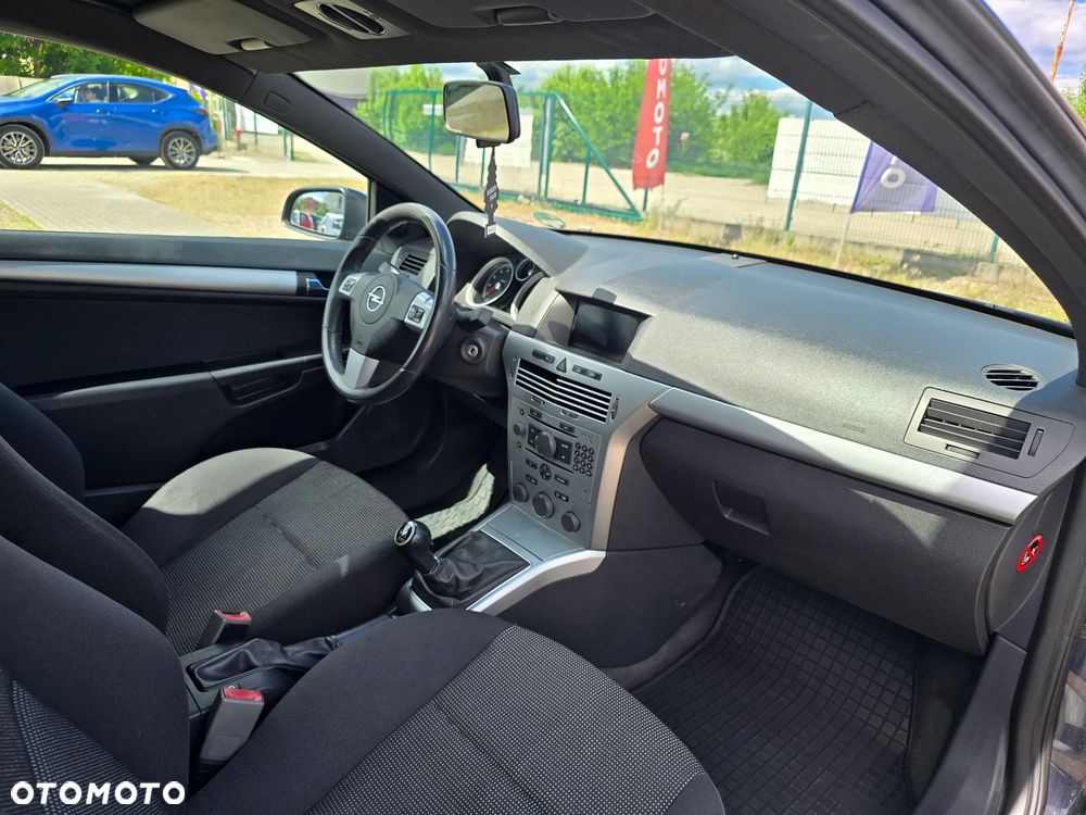 Opel Astra 1.6 T Sport - 12