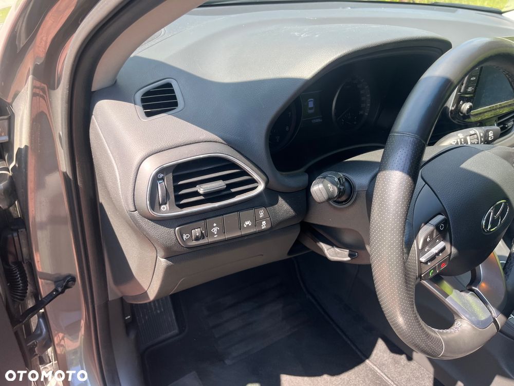 Hyundai i30 1.4 T-GDI Intro Edition - 22