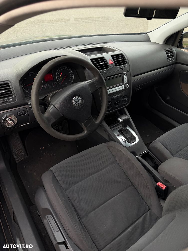 Volkswagen Golf 1.9 TDI Comfortline DSG - 5