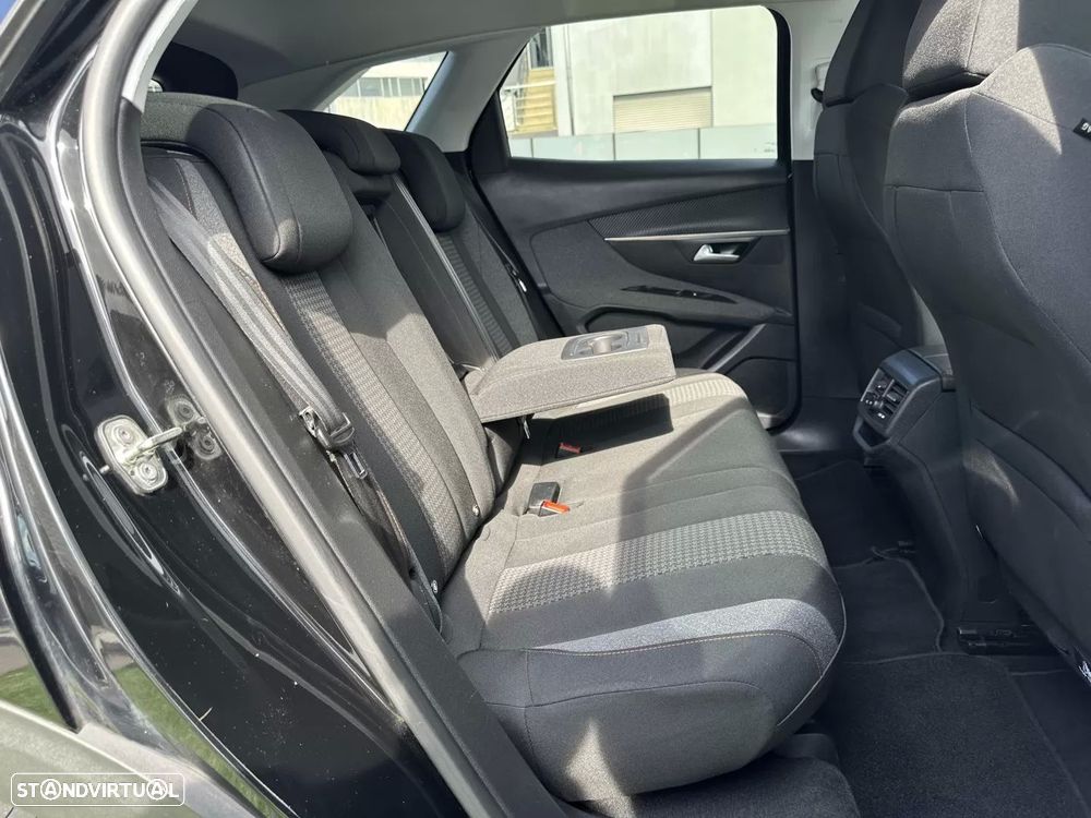 Peugeot 3008 1.5 BlueHDi Allure Pack EAT8 - 46