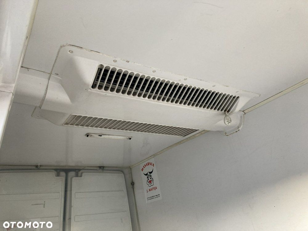 Mercedes-Benz Sprinter - 3