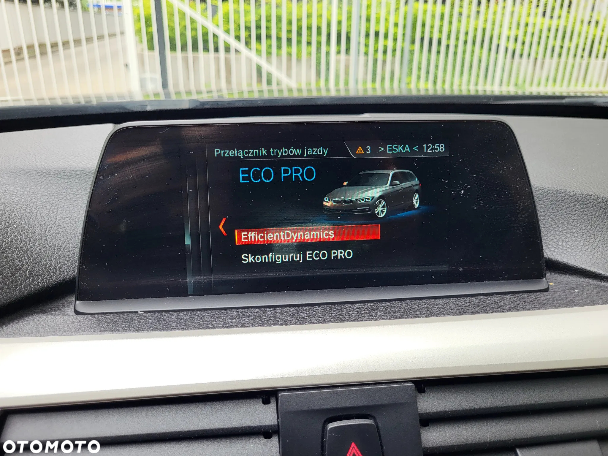 BMW Seria 3 320d Touring - 15