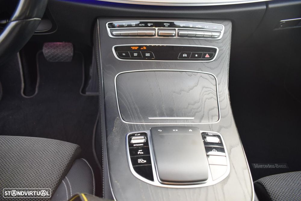 Mercedes-Benz E 300 de Avantgarde - 38