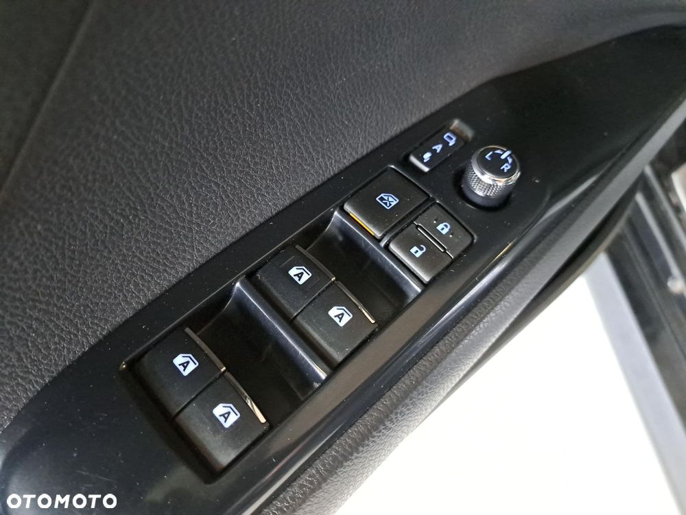 Toyota Camry 2.5 Hybrid Executive CVT - 33