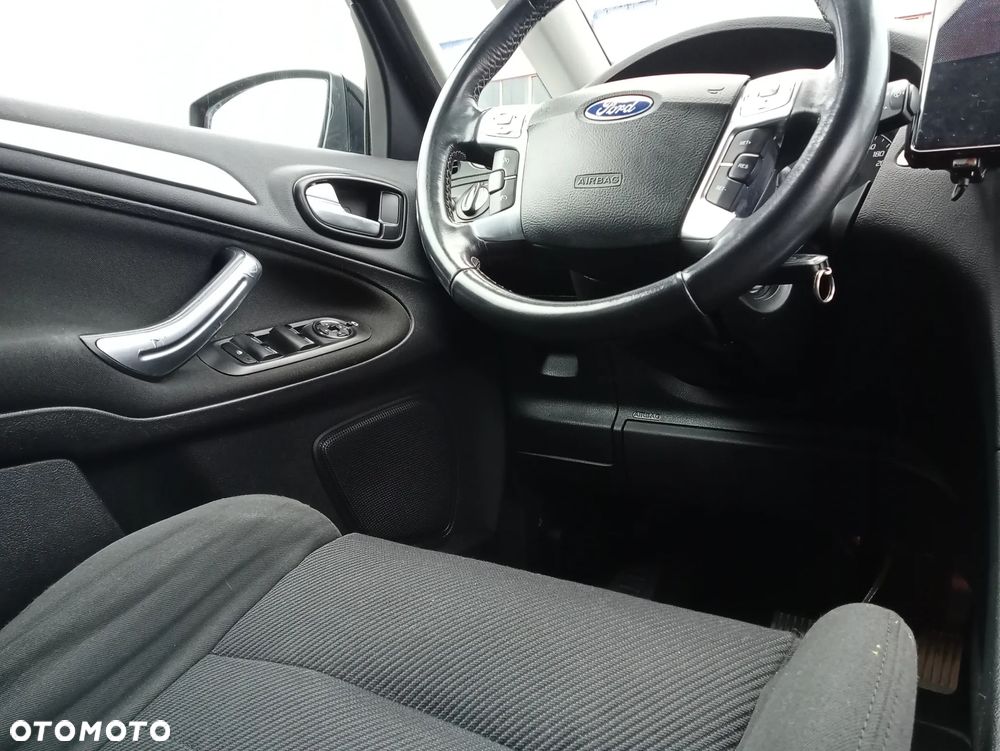 Ford S-Max 2.0 TDCi DPF Titanium X - 24