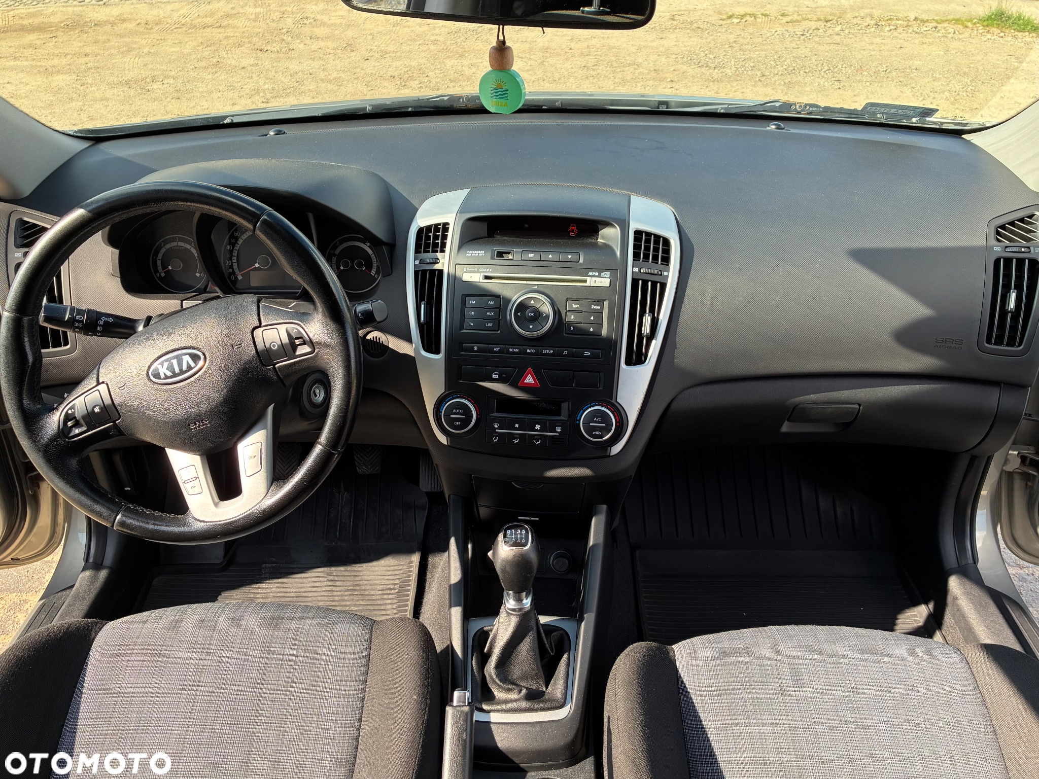Kia Ceed Cee'd 1.6 Crdi Comfort + - 11