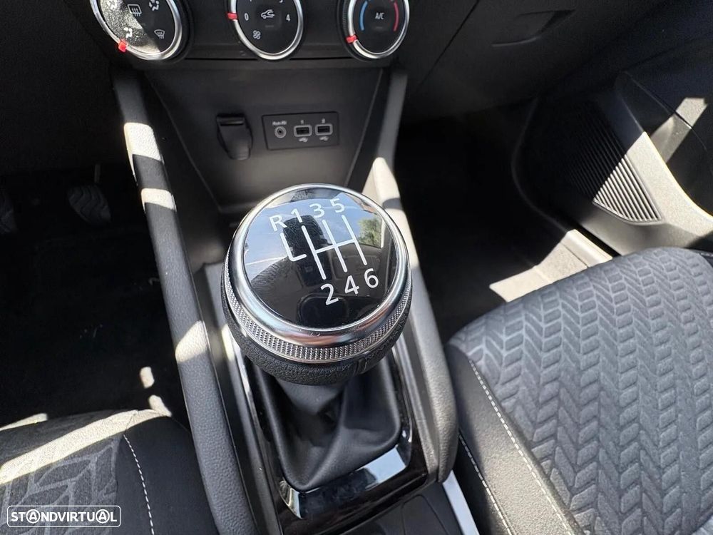 Renault Clio 1.0 TCe Evolution Bi-Fuel - 8