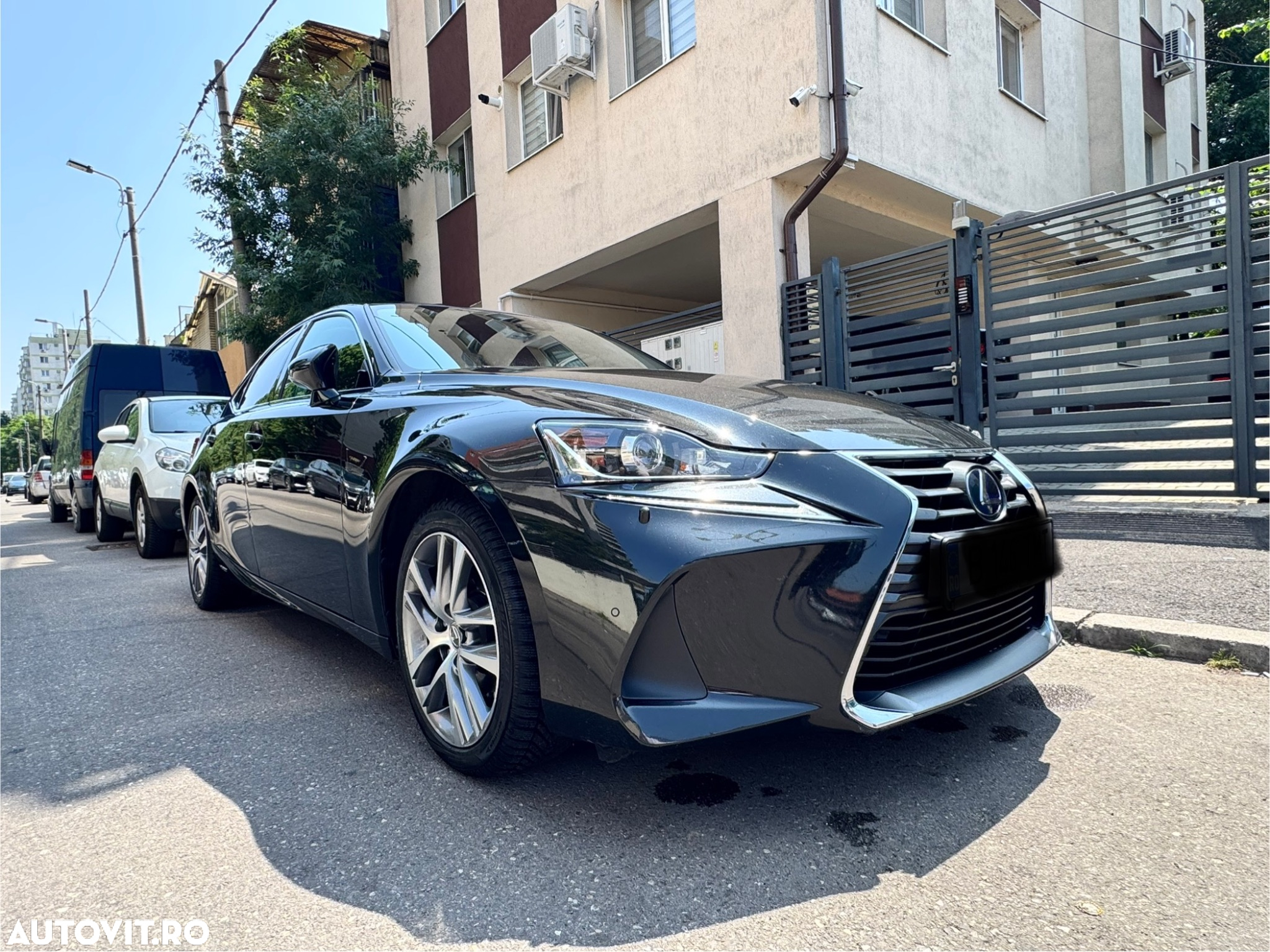 Lexus Seria IS 300h Luxury Line - 11