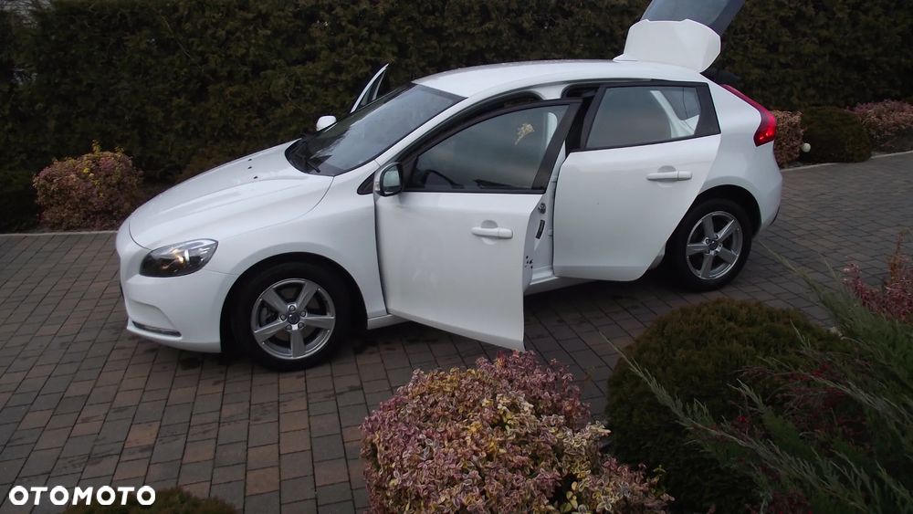 Volvo V40 T2 Kinetic - 14