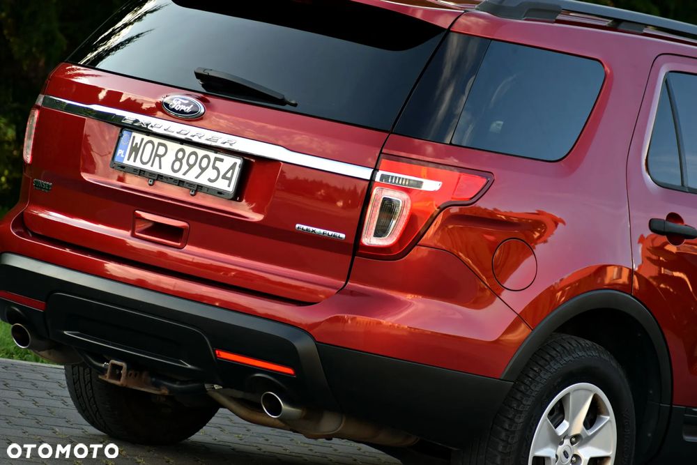 Ford Explorer - 28