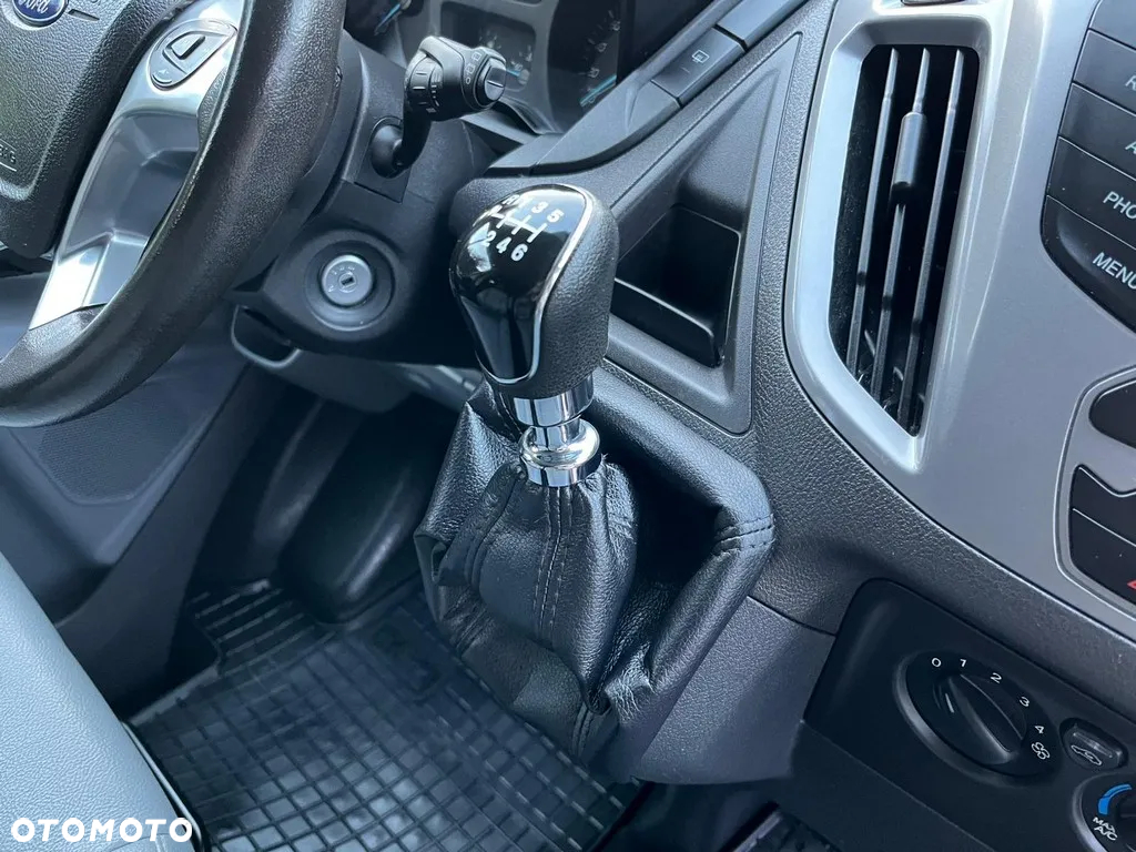 Ford Transit Custom 310 L1H1 Limited - 29