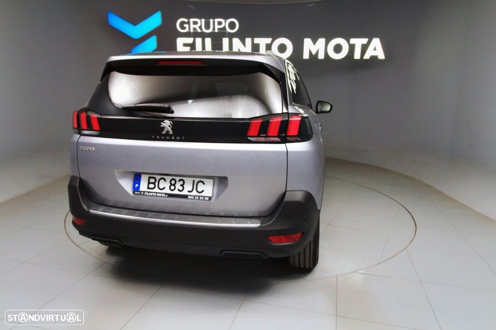 Peugeot 5008 1.2 PureTech Allure Pack - 3