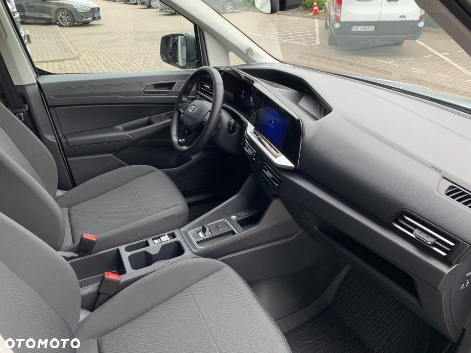 Ford Transit Connect - 10