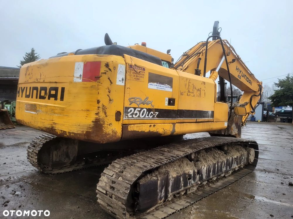 Hyundai 250LC-7 - 3