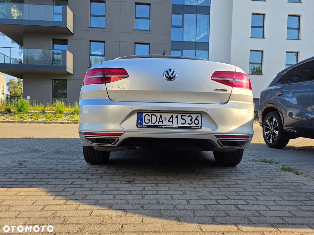Volkswagen Passat 2.0 TSI 4Mot Highline DSG - 5