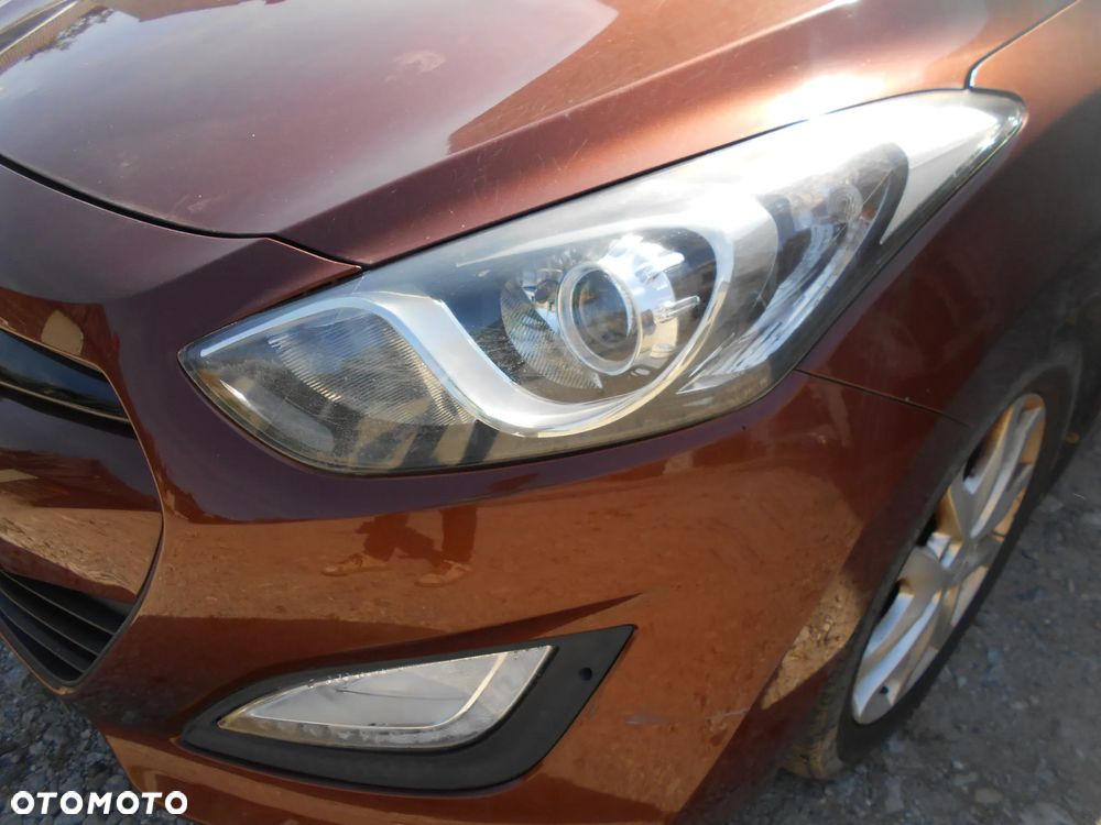 HYUNDAI I30 II LIFT HATCHBACK HATCHBACK 1.4 CRDI 2013R KOD LAKIERU U8N SILNIK SKRZYNIA BIEGOW MANUALNA 6 BIEGOWA MASKA LAMPA LUSTERKO ZDERZAK PAS PRZEDNI BLOTNIK ZAWIESZENIE CZESCI - 3