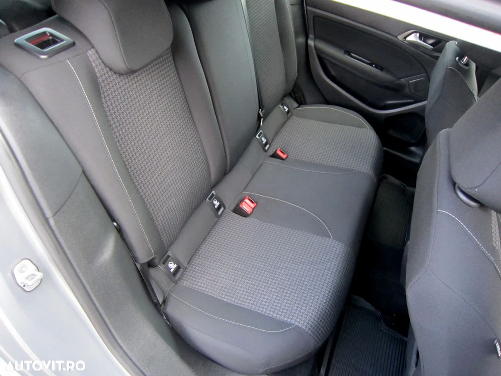 Peugeot 308 BlueHDi 130 EAT8 Stop & Start Active - 20