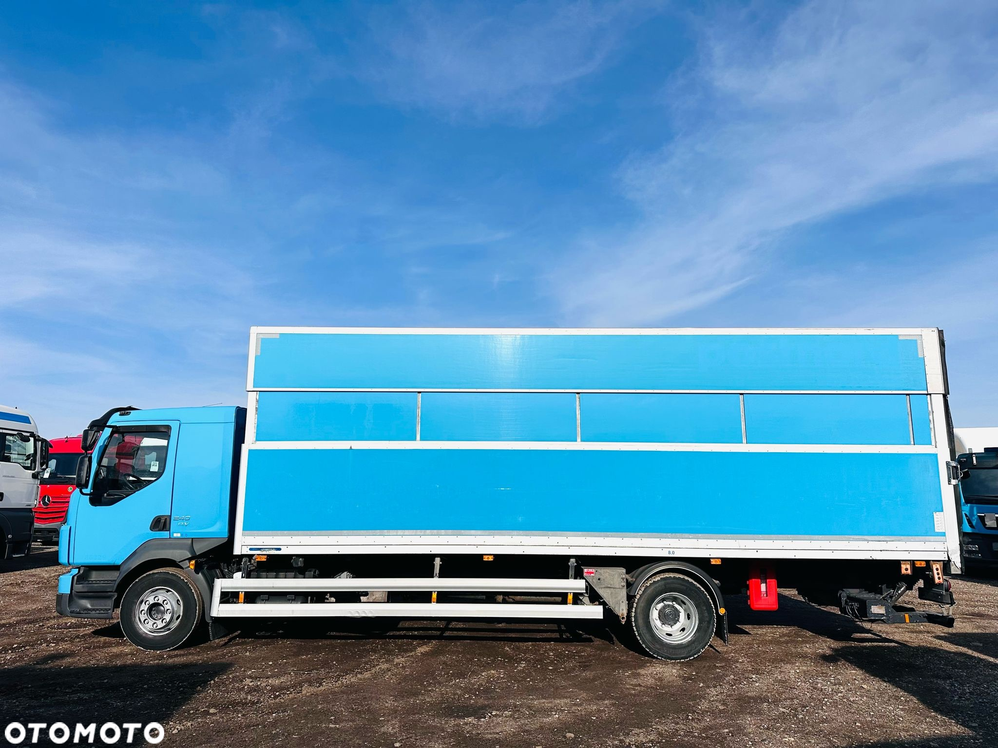 Volvo FL 240 EEV / REGULACJĄ WYSOKOŚCI SKRZYNI / WINDA ZEPRO - 13