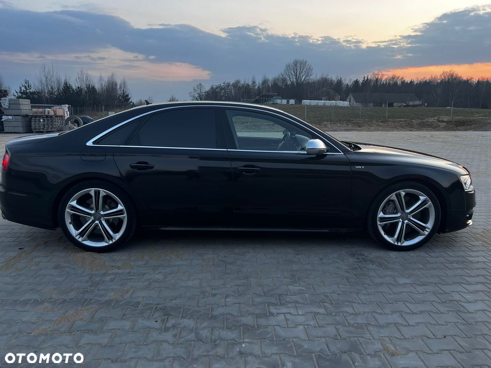 Audi S8 - 7