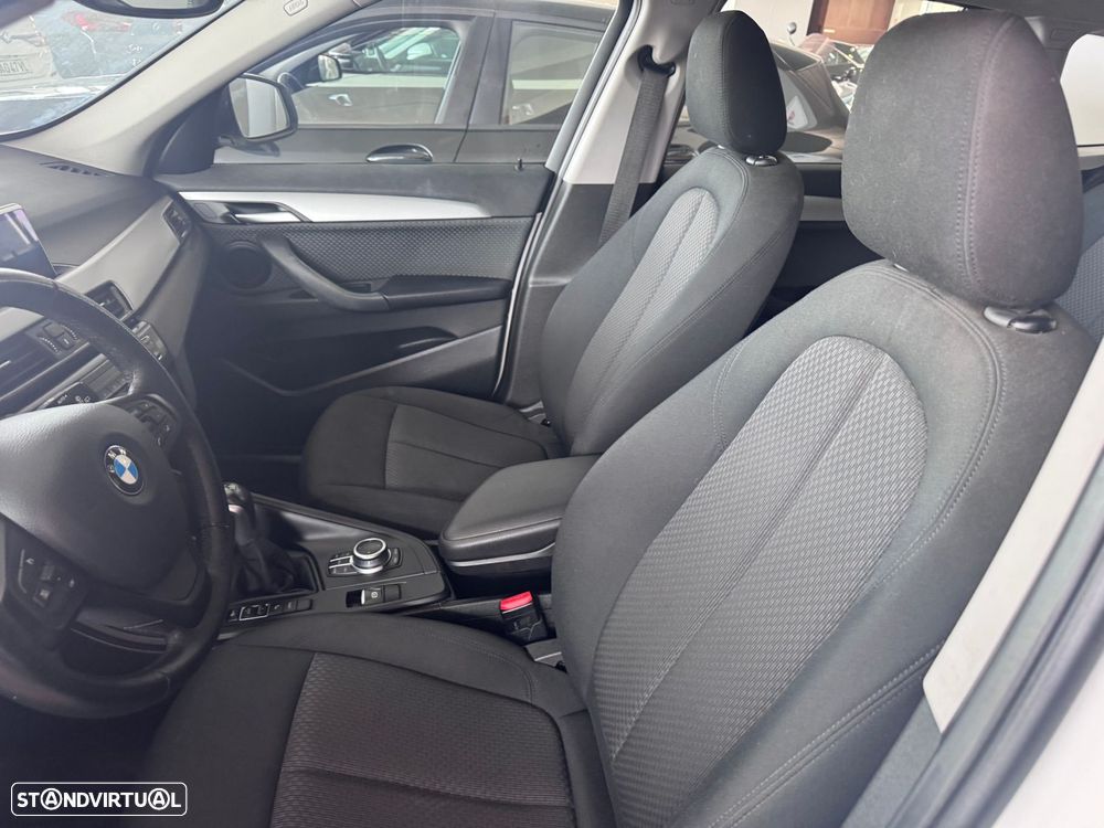 BMW X1 25 e xDrive Corporate Edition - 7