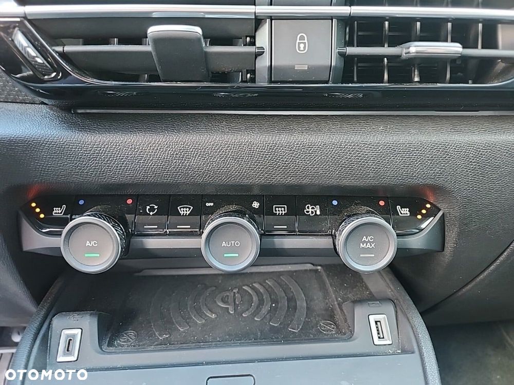 Citroën C4X 1.2 PureTech Max S&S EAT8 - 17