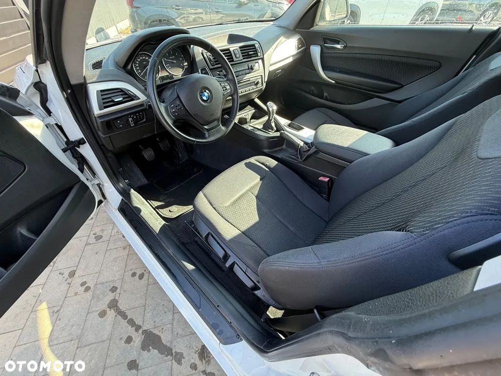 BMW Seria 1 114d Sport Line - 10
