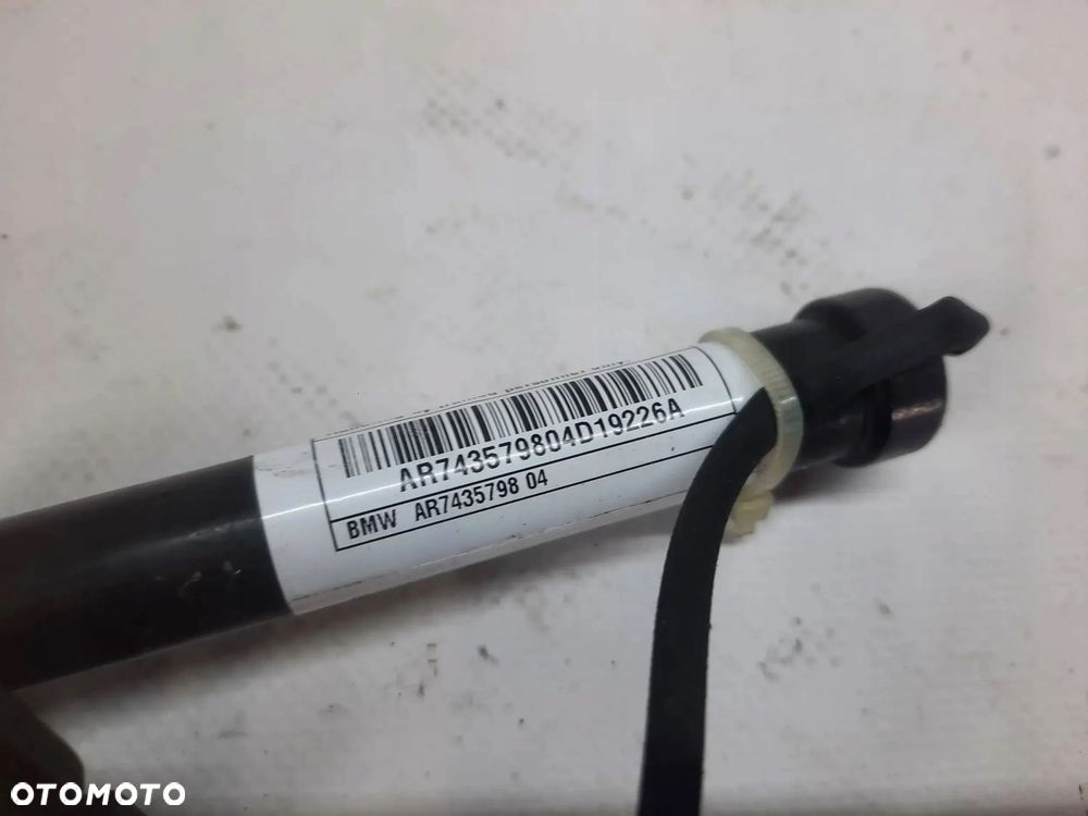 NABÓJ MASKI PRAWY 7435798 BMW 5 G30 G31 6 G32 M5 F90 BMW 5 G30 G31 - 4