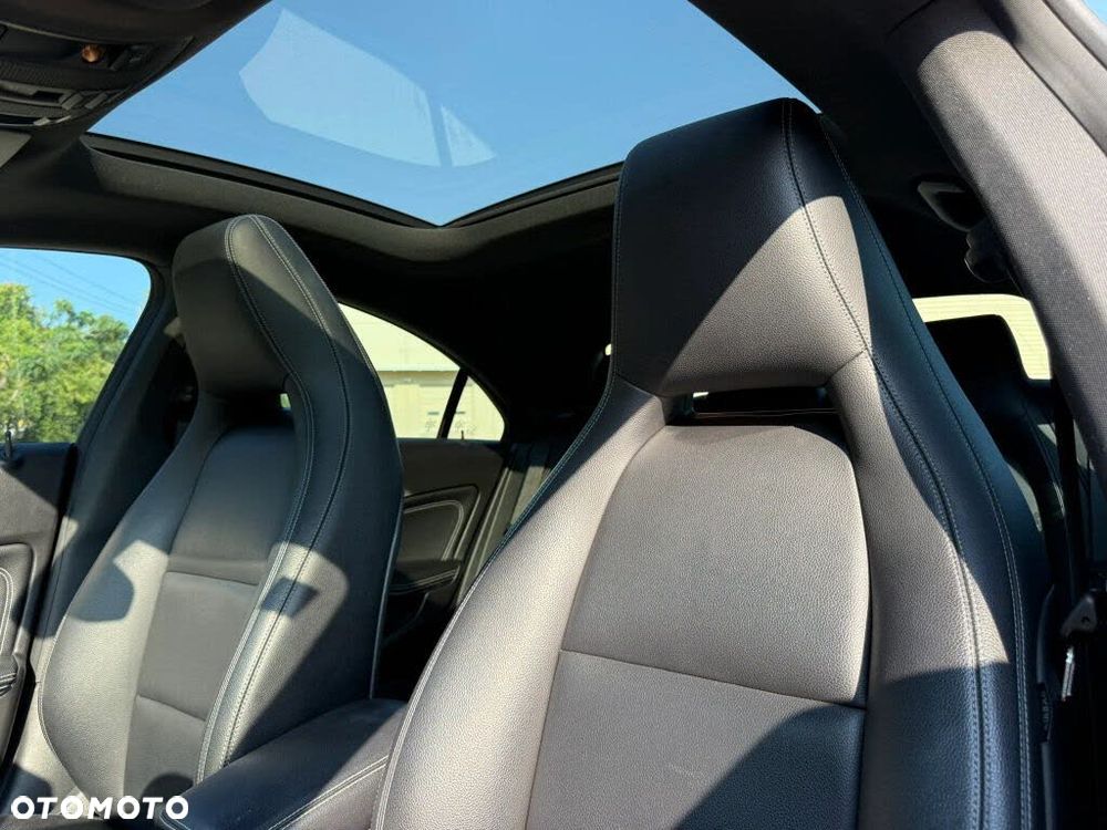 Mercedes-Benz CLA 250 4Matic 7G-DCT Sport - 15