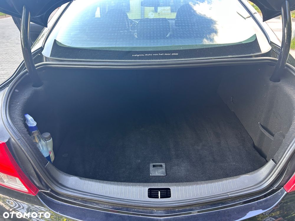 Opel Insignia 2.0 CDTI - 12