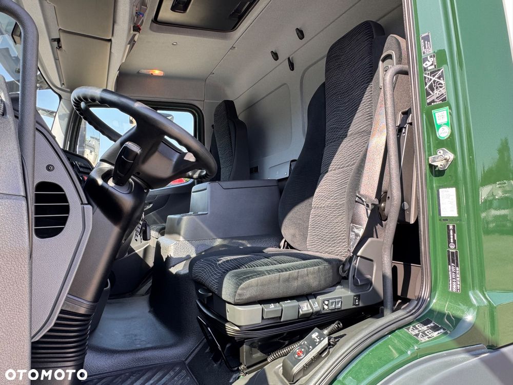Mercedes-Benz ATEGO - 13