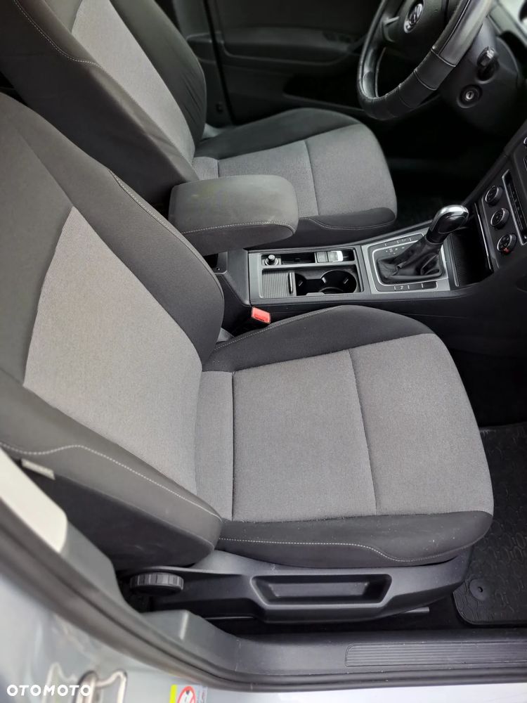 Volkswagen Golf VII 1.6 TDI BMT Trendline DSG - 17