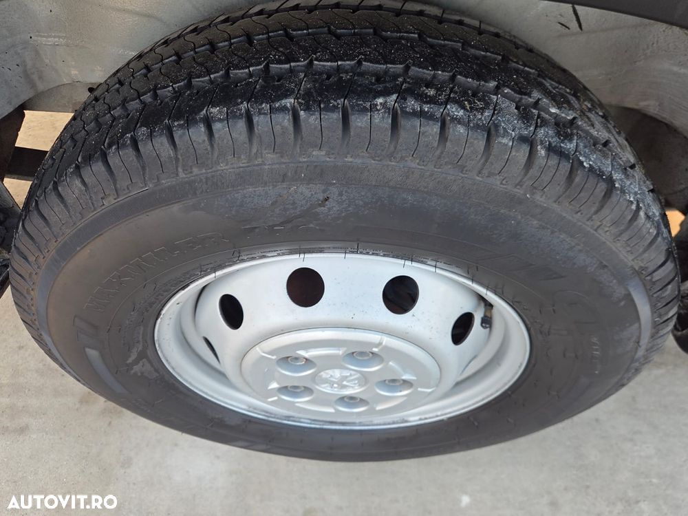 Peugeot Boxer L4H2 Premium Edition - 17