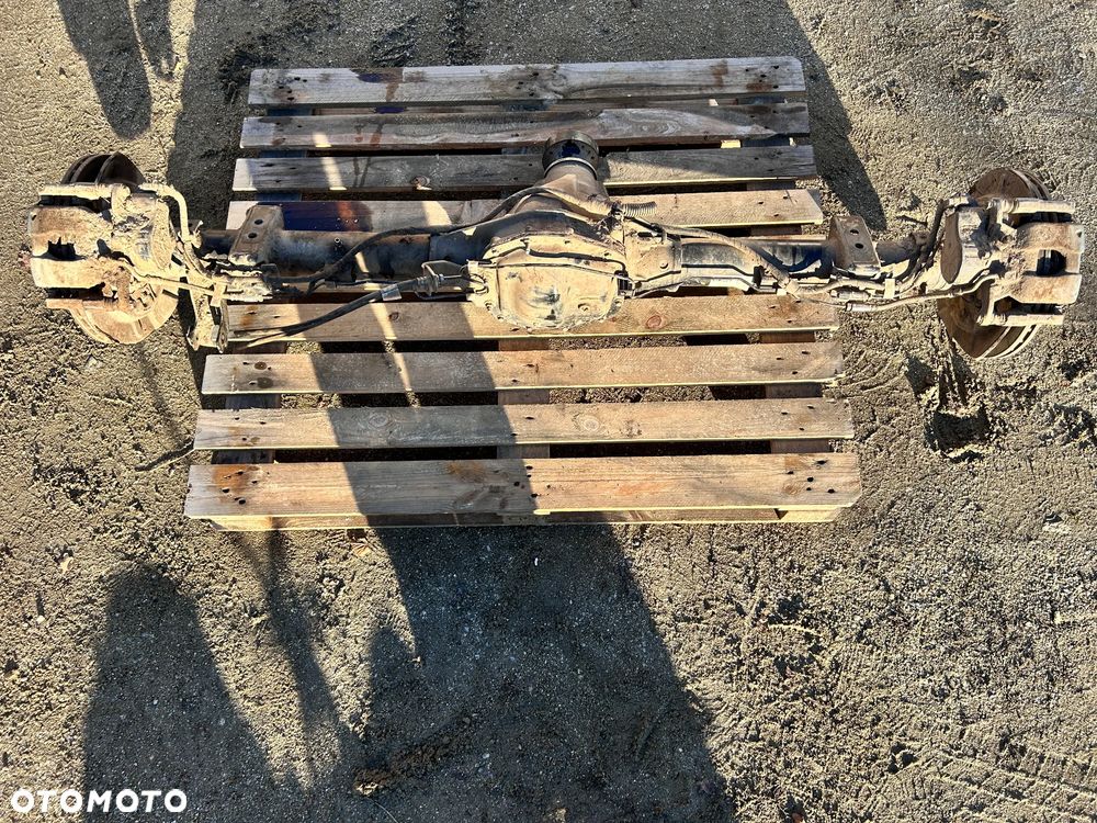 Dyferencjał tylny most Ford Ranger 2023 MB3W-4001-GKG Przełożenie 3,73 - 9