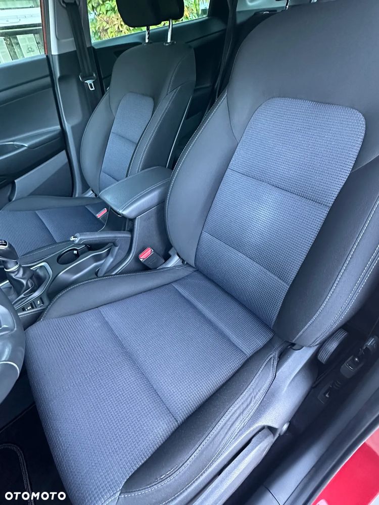 Hyundai Tucson 2.0 CRDI BlueDrive Comfort 2WD - 32