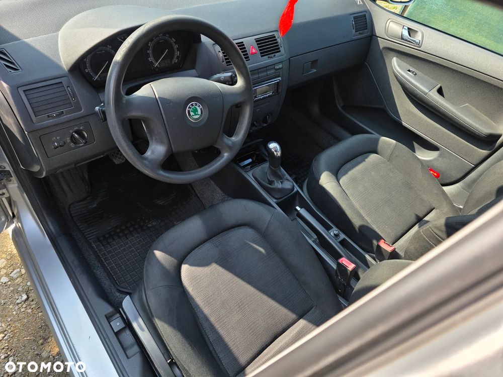 Skoda Fabia 1.2 HTP Combi Comfort - 4