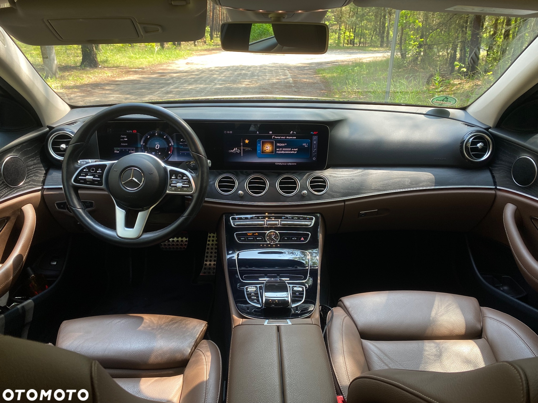 Mercedes-Benz Klasa E 220 d 4-Matic 9G-TRONIC - 13