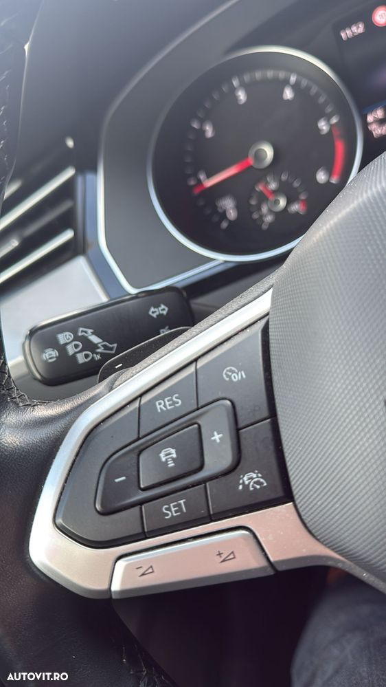 Volkswagen Passat - 15