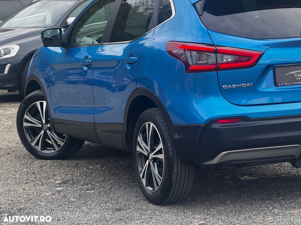 Nissan Qashqai 1.6 DCI Xtronic N-Connecta - 17