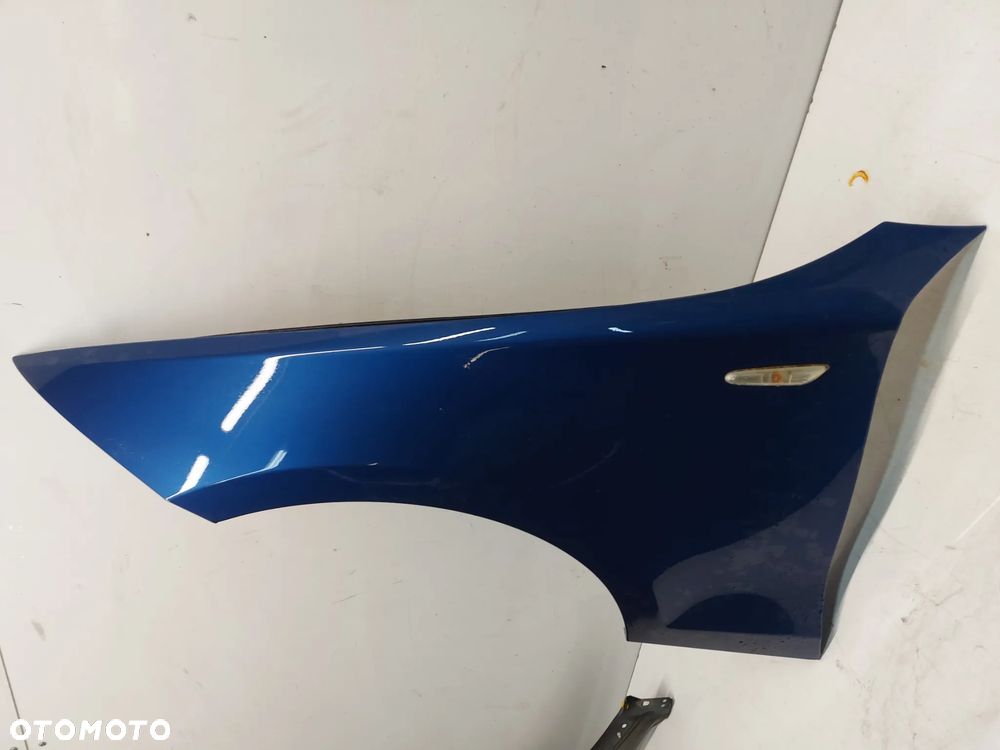 ^ BŁOTNIK PRZÓD PRZEDNI LEWY BMW E87 SERIA 1 LEMANS BLAUE NIEBIESKI - 3