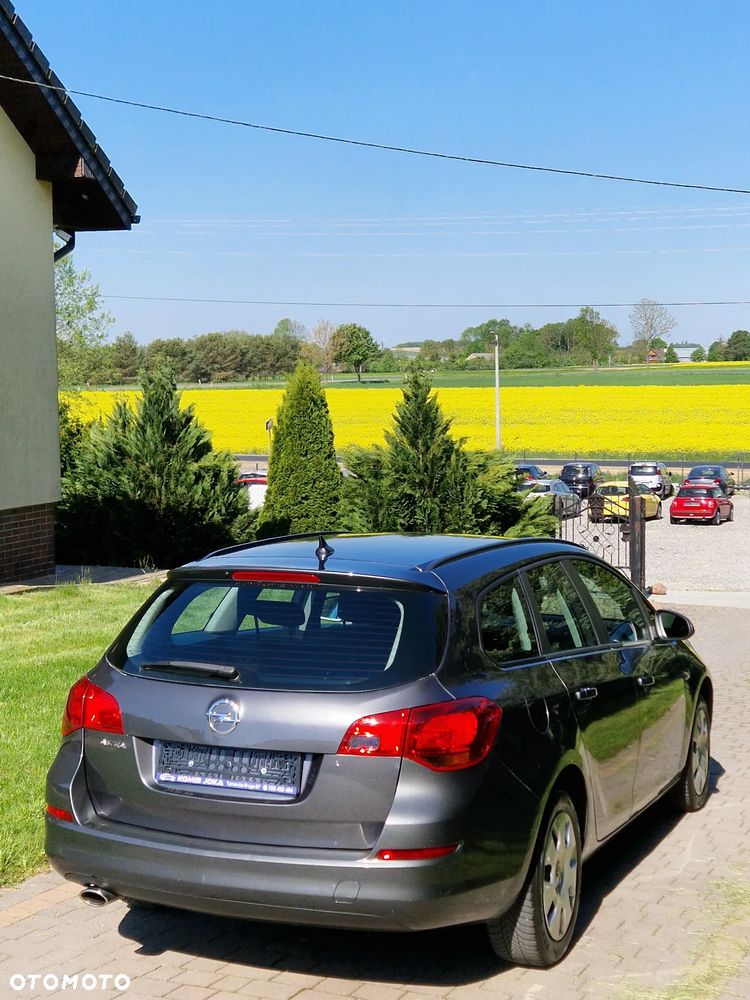 Opel Astra 1.4 Turbo - 9