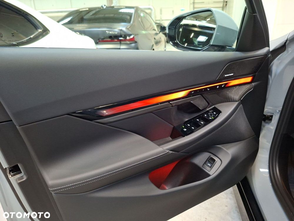 BMW Seria 5 - 12