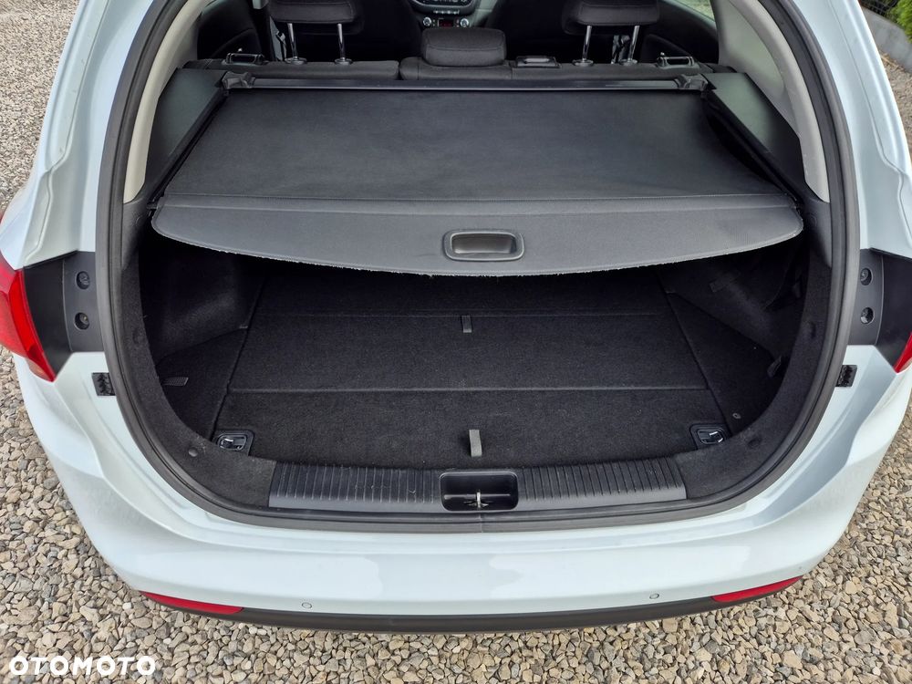 Kia Ceed 1.6 GDI Fifa World Cup Edition - 10