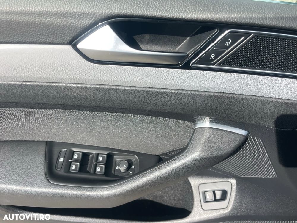 Volkswagen Passat 2.0 TDI DSG Comfortline - 15