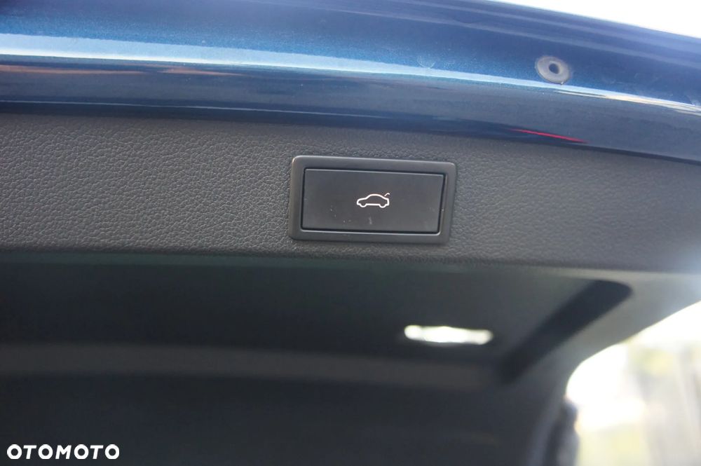 Skoda Superb 2.0 TDI SCR Ambition DSG - 9