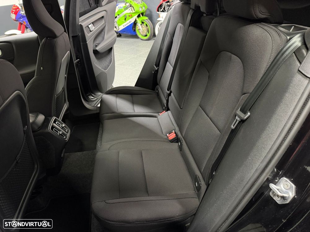 Volvo XC 40 2.0 D3 - 24