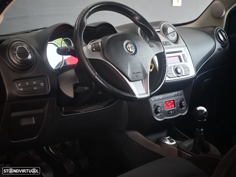 Alfa Romeo MiTo 1.3 JTD Distinctive - 23