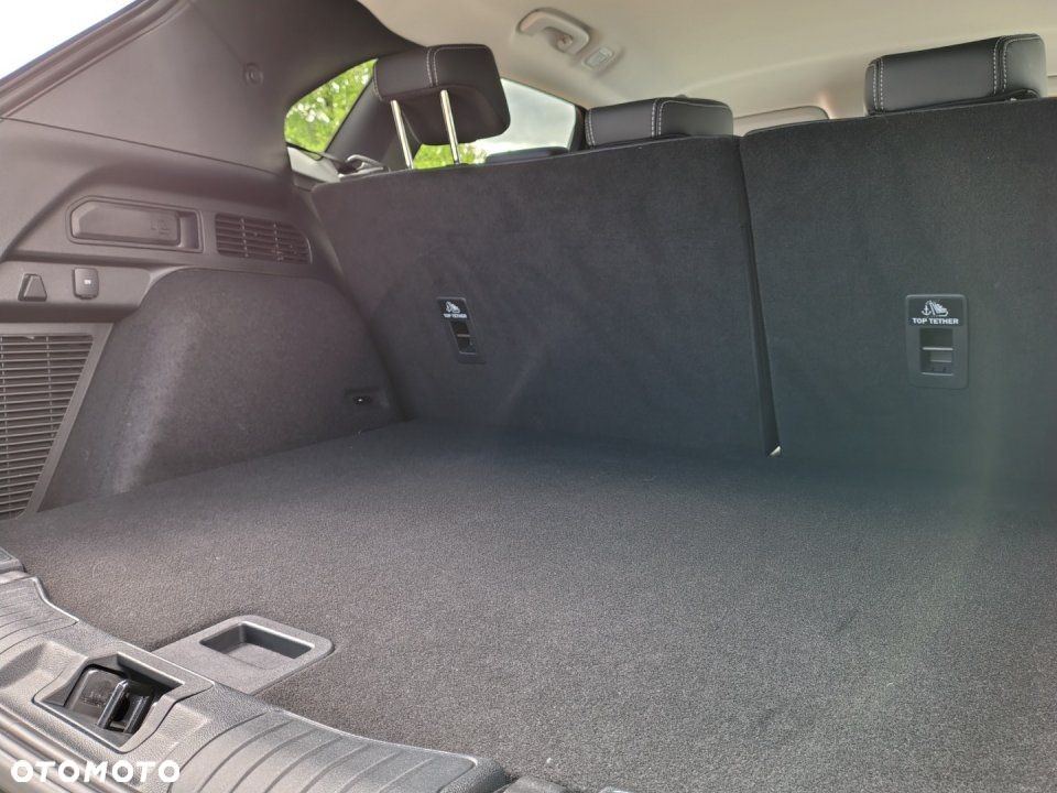 Ford Kuga - 24